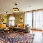 Renovated Boutique Apartments Petrus