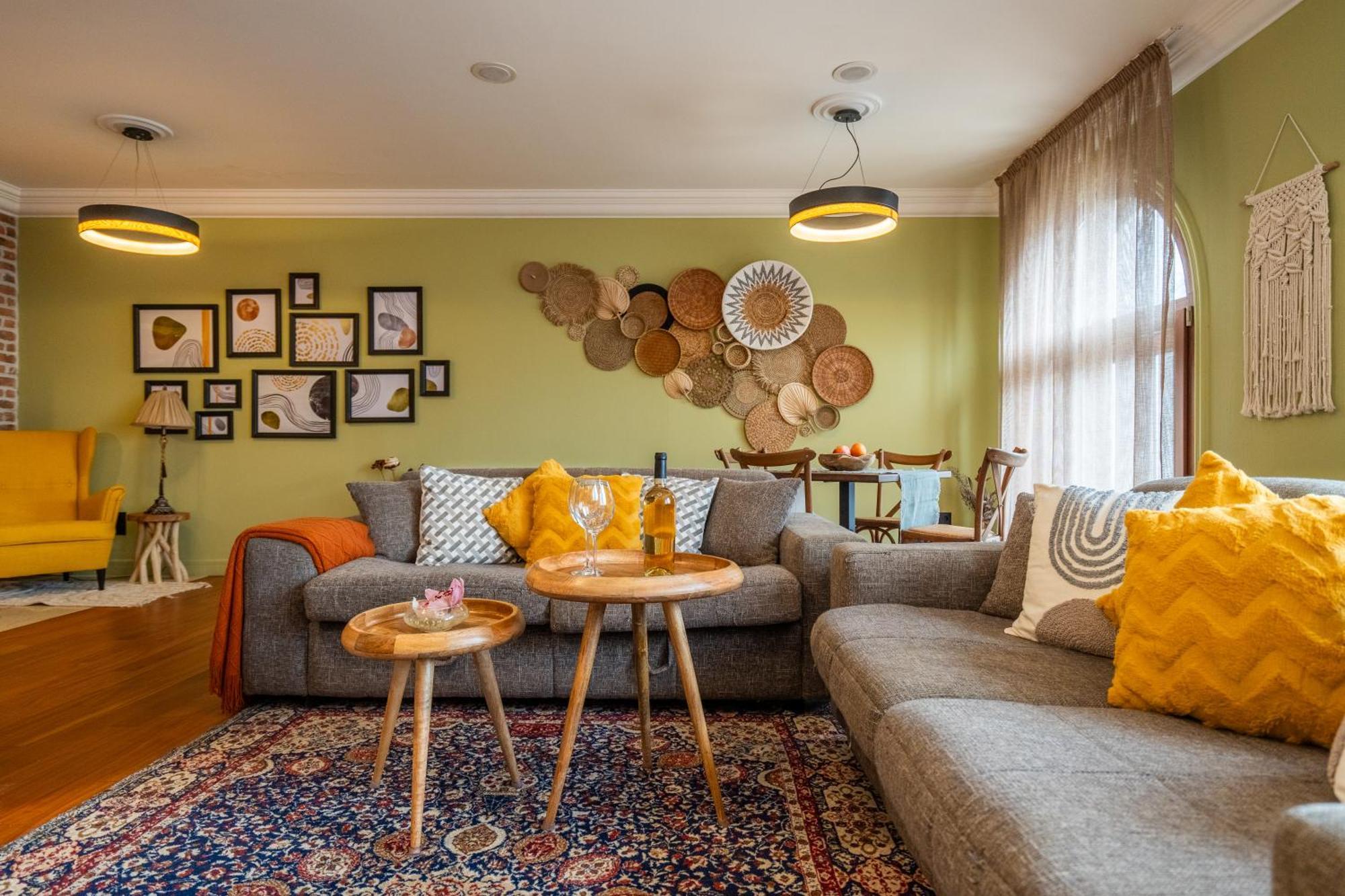 Renovated Boutique Petrus Apartment