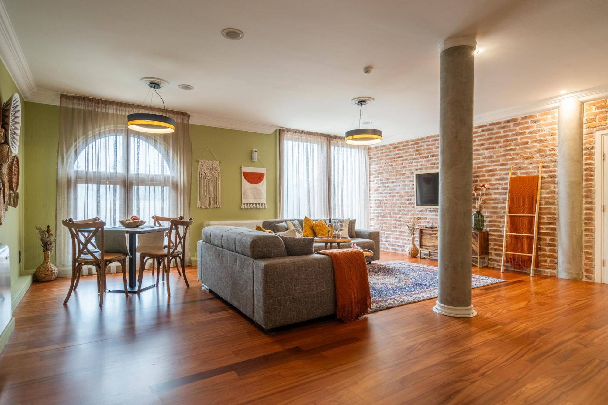 Apartment Renovated Boutique Petrus