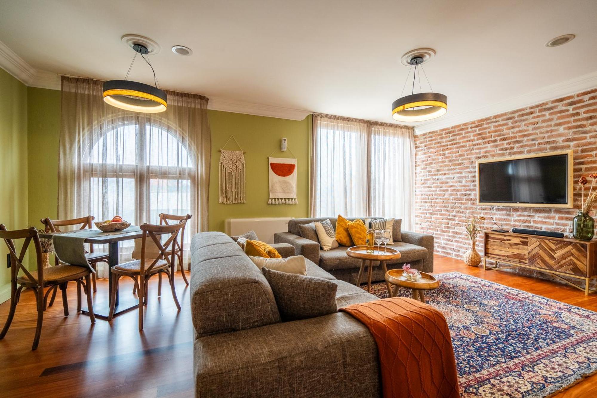 Renovated Boutique Petrus Apartment Sofia