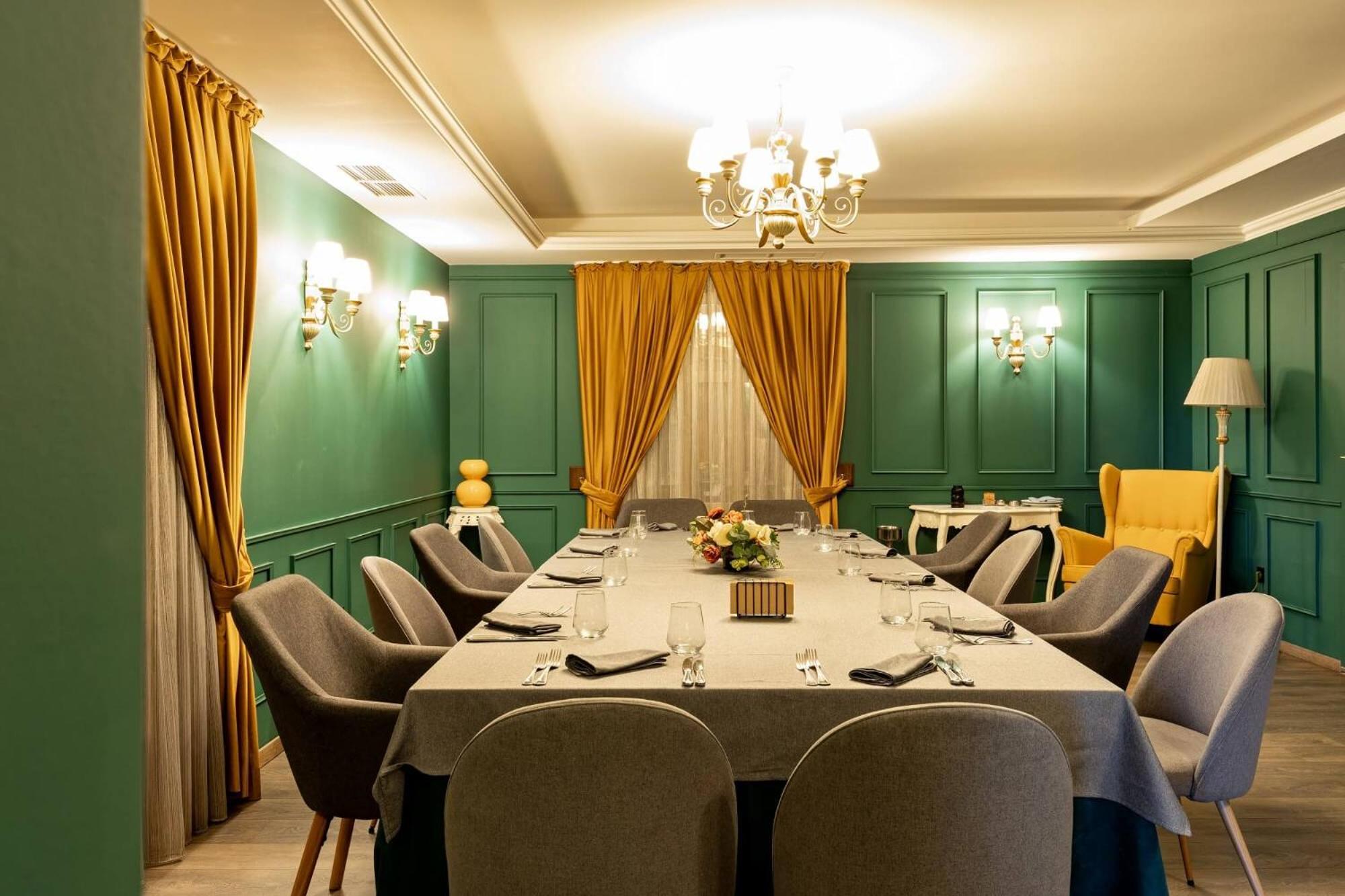 Renovated Boutique Petrus *
